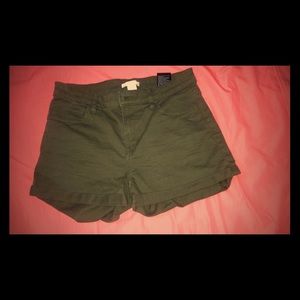 H&M Army Green short shorts!